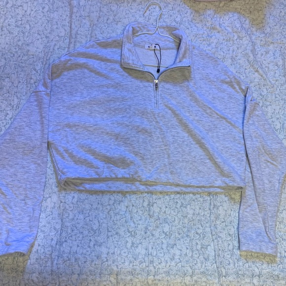 Light Gray cropped sweater bought from garage SZ:M - Picture 1 of 4